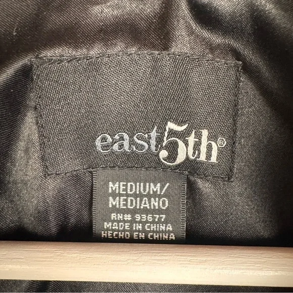 East Fifth Woman’s Faux Fur Coat Size Medium Black Collared - Picture 8 of 9